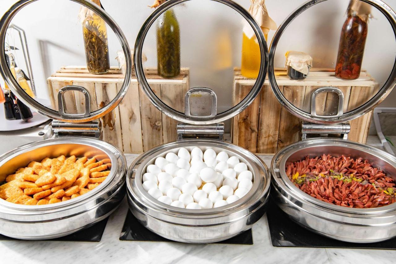 Park Inn By Radisson Makkah Aziziyah 메카 외부 사진 Buffet at a hotel