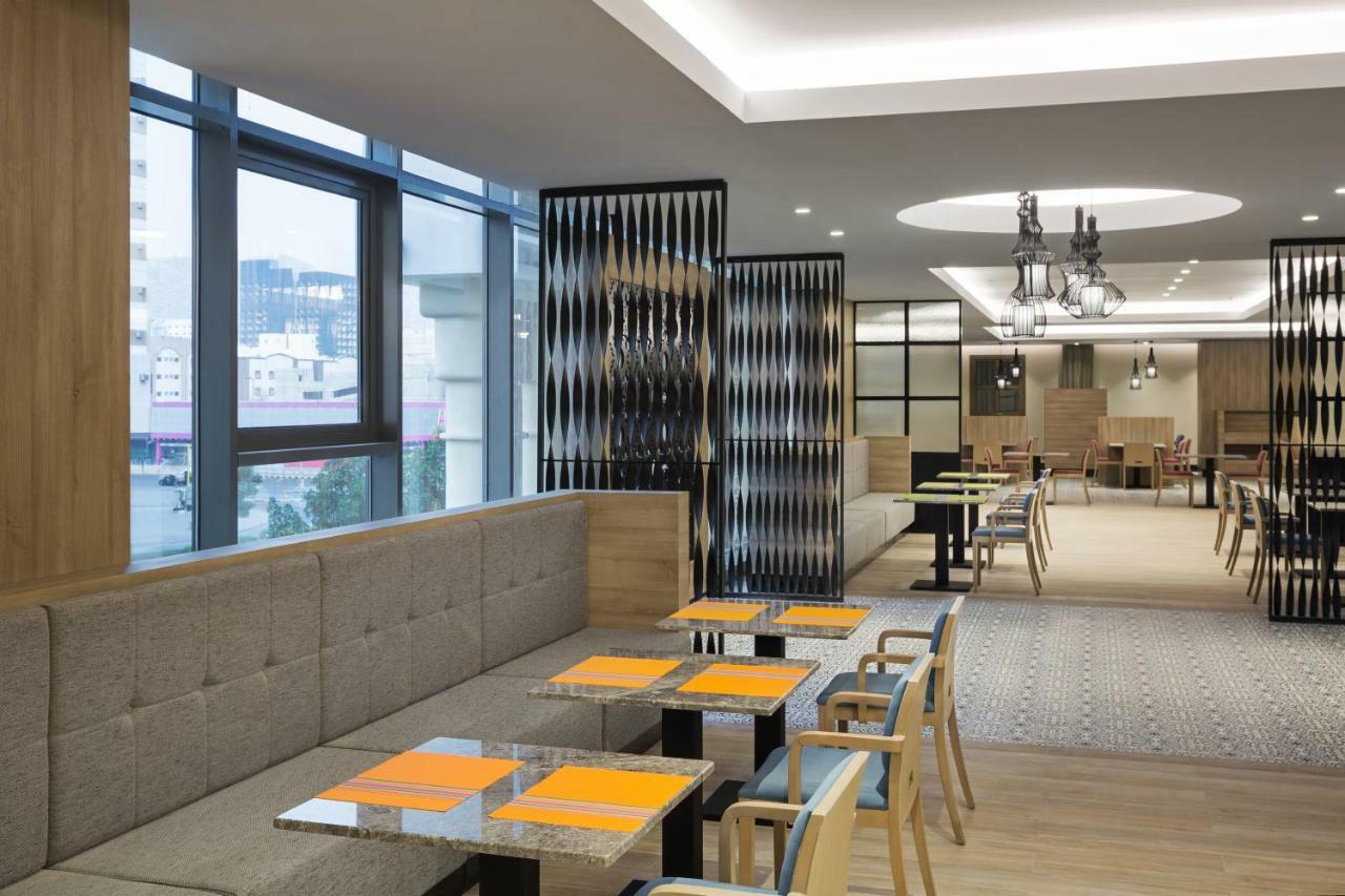 Park Inn By Radisson Makkah Aziziyah 메카 외부 사진 Interior of the hotel
